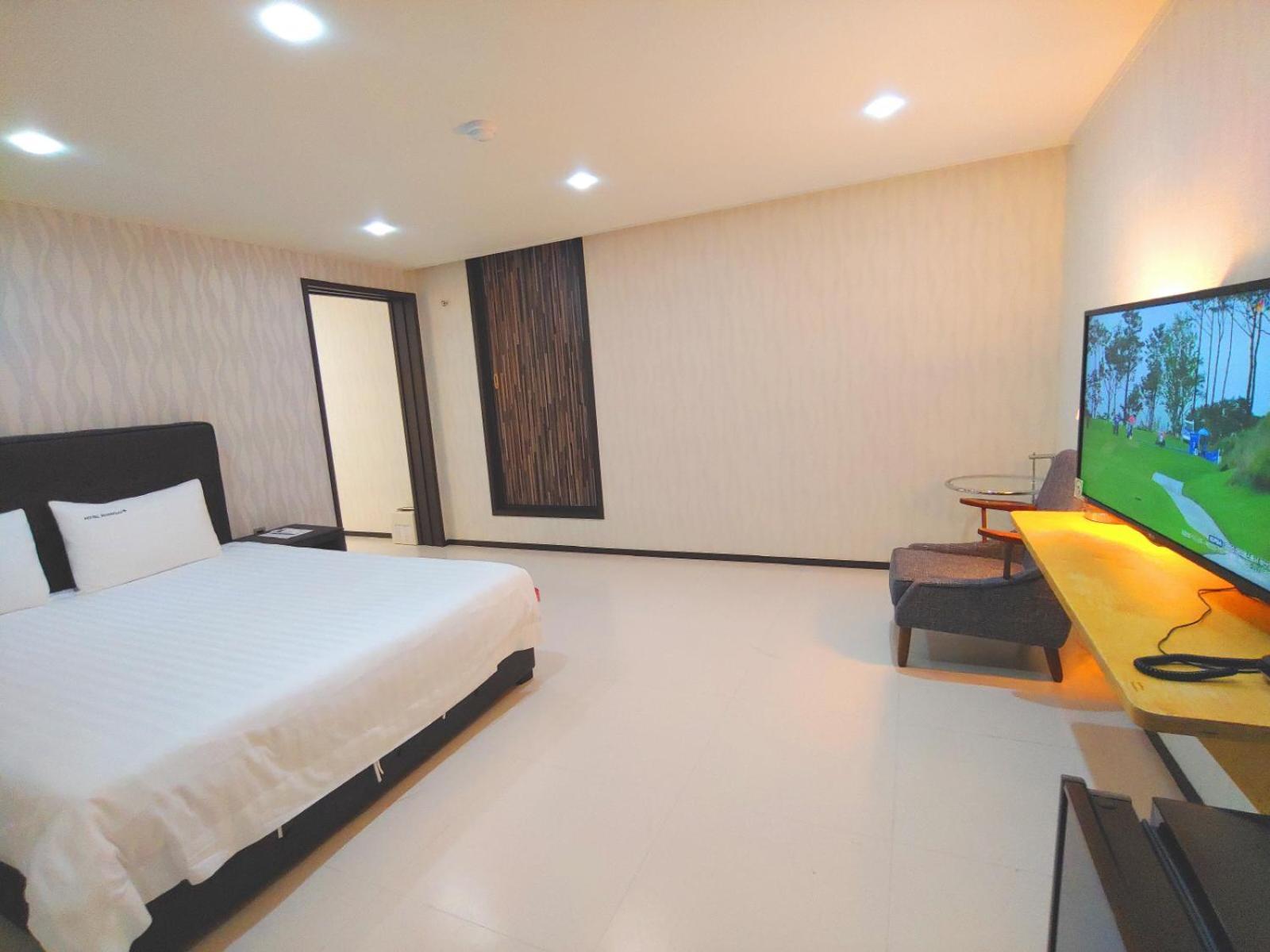 Hotel Rhangju Согвипхо Экстерьер фото