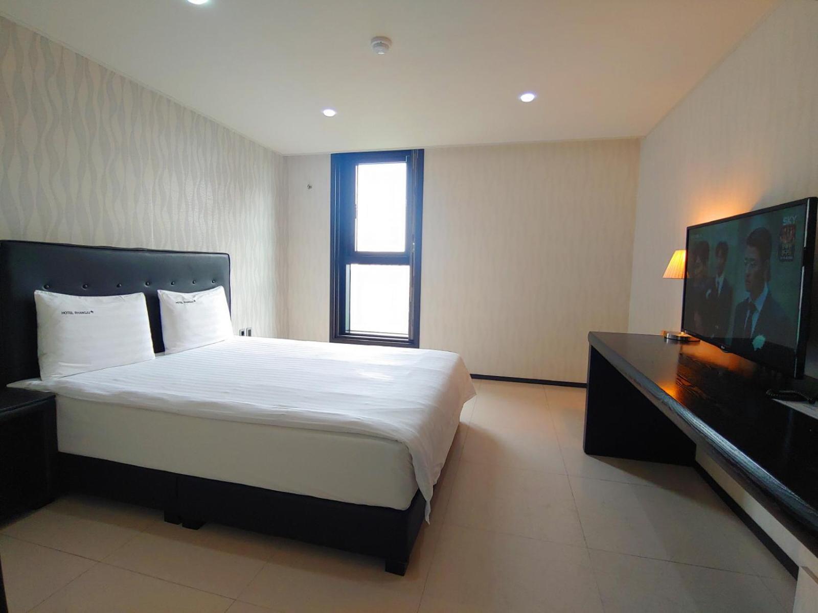 Hotel Rhangju Согвипхо Экстерьер фото